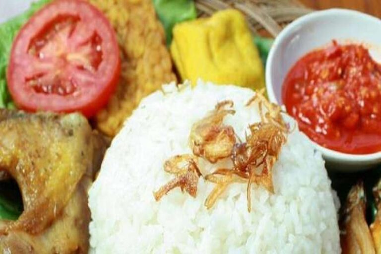 Cara Membuat Nasi Uduk Betawi yang Wangi dan Pulen